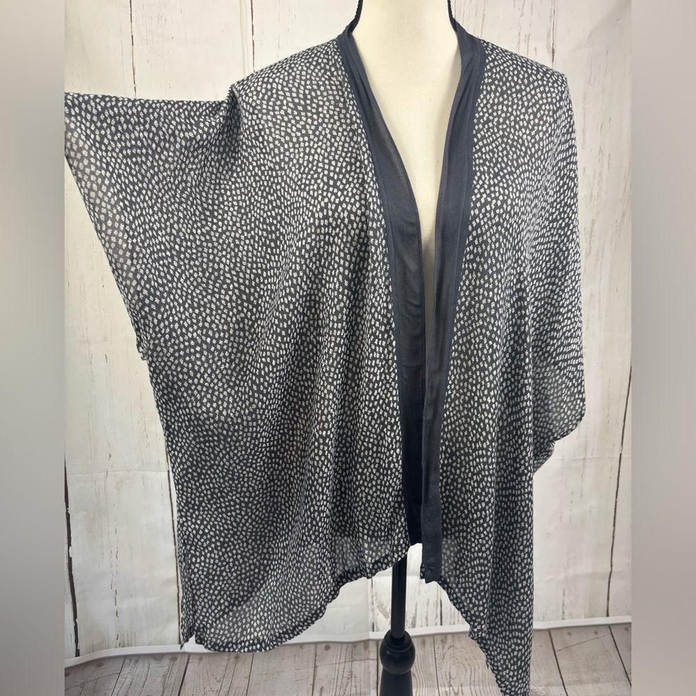 Loft Kimono Cardigan Coverup Gray Lightweight Rayon - Picture 1 of 7